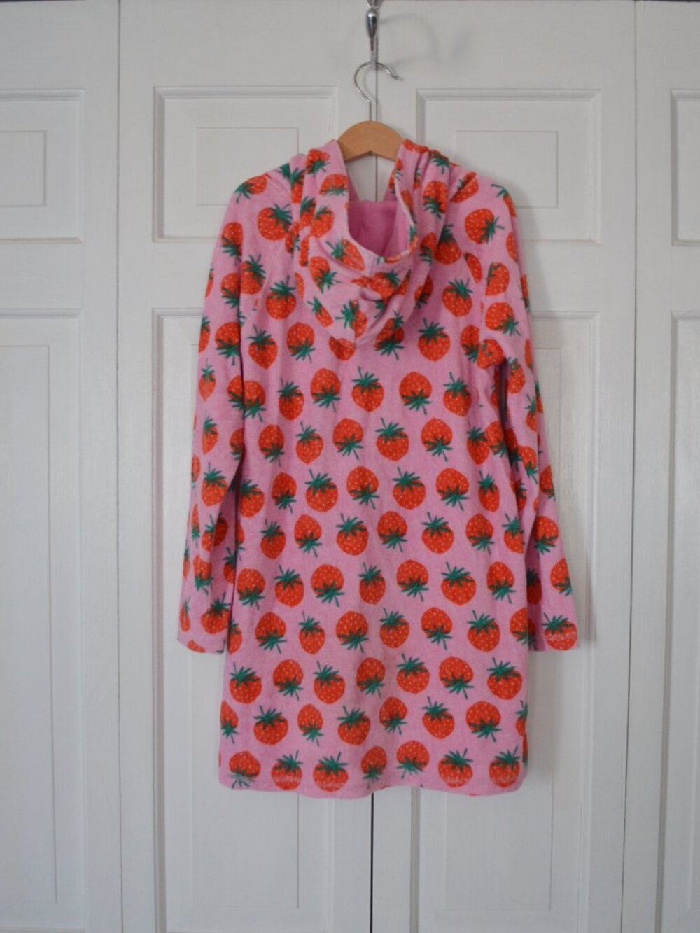 Girls' Hanna Andersson Strawberry Print Terry Swim Coverup Size 10 - Picture 3 of 11